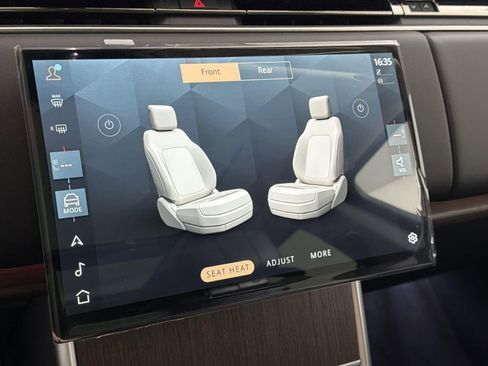 New 2026 Land Rover Range Rover SE image 20