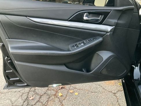 Used 2020 Nissan Maxima 3.5 SV w/ Floor Mat Group image 11