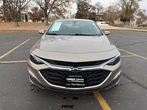 Used 2022 Chevrolet Malibu RS FWD image 3