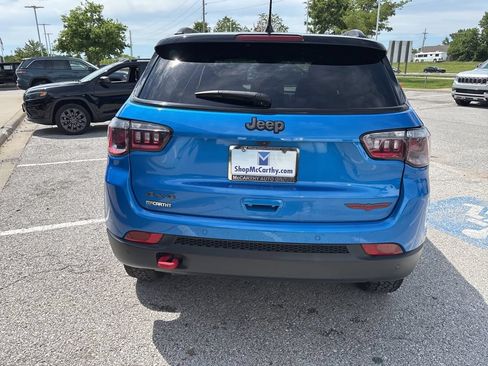 Used 2025 Jeep Compass Trailhawk AWD/4WD image 25