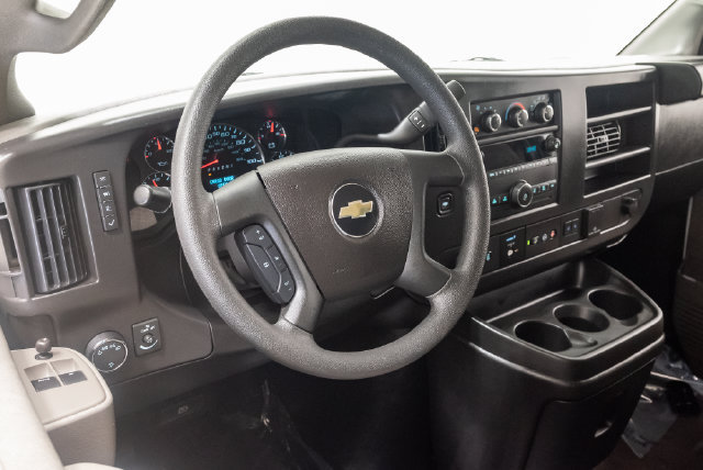 Used 2025 Chevrolet Express 3500 LT w/ LT Preferred Equipment Group RWD image 7