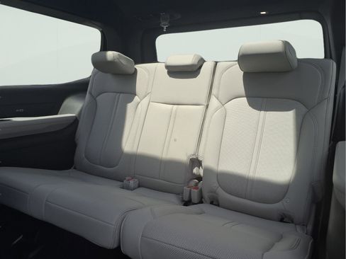 New 2026 Jeep Grand Wagoneer Limited AWD/4WD image 12