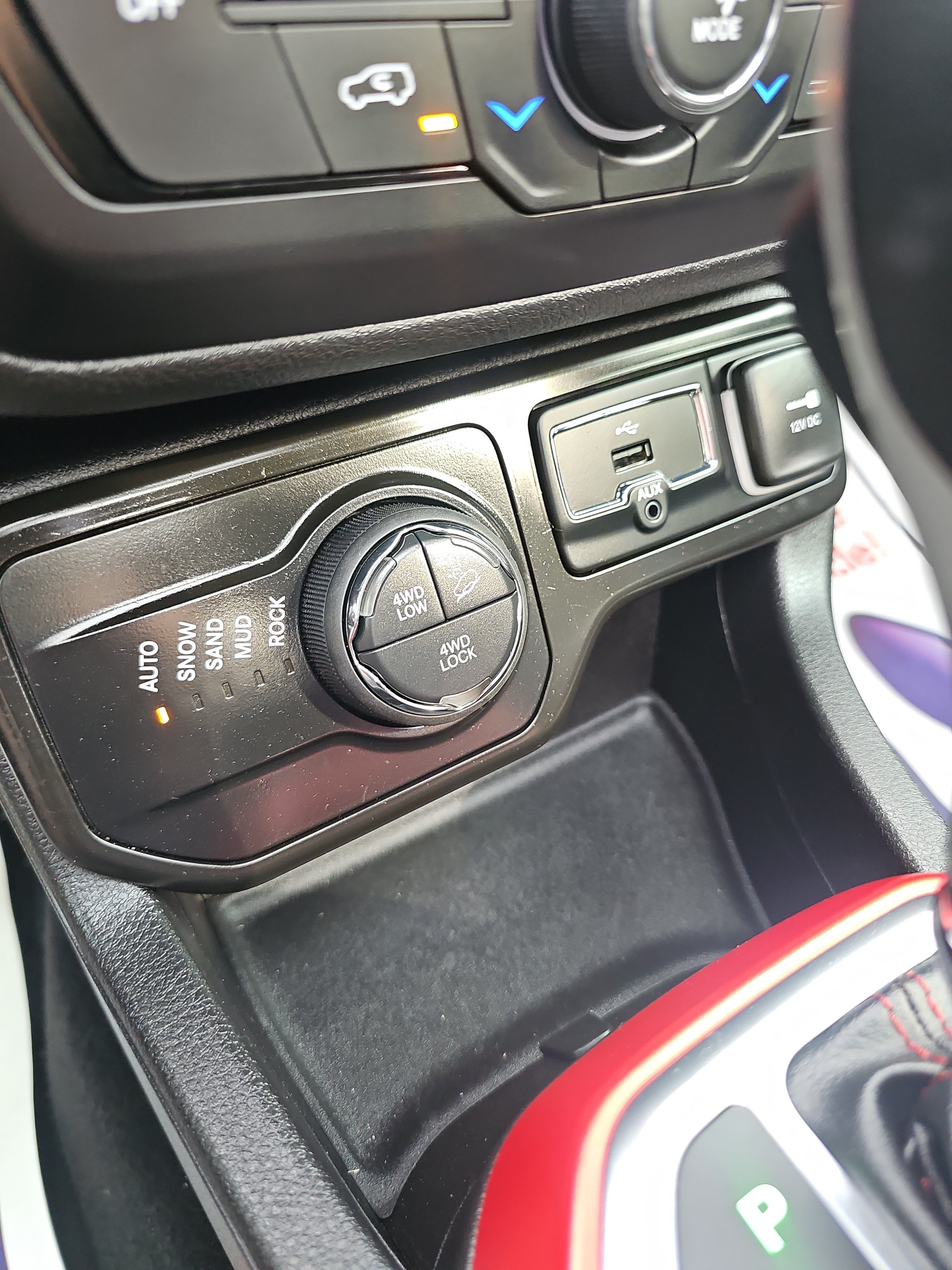Used 2022 Jeep Renegade Trailhawk w/ Sun/Sound Group AWD/4WD image 31