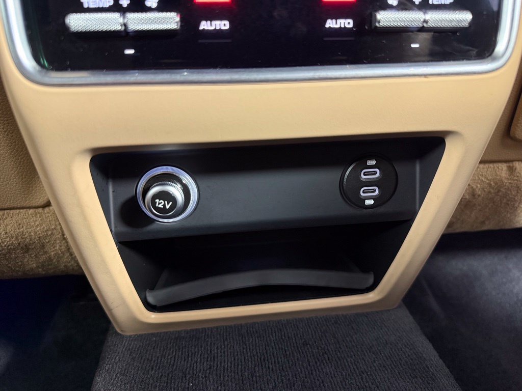 Certified 2023 Porsche Cayenne AWD/4WD image 43