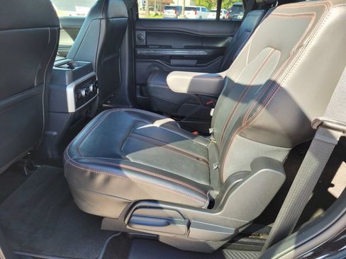 Used 2022 Ford Expedition Limited RWD image 10