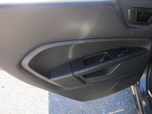 Used 2017 Ford Fiesta SE FWD image 14