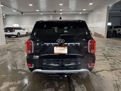 Used 2021 Hyundai Palisade Limited image 3