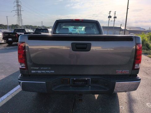 Used 2011 GMC Sierra 1500 W/T RWD image 4