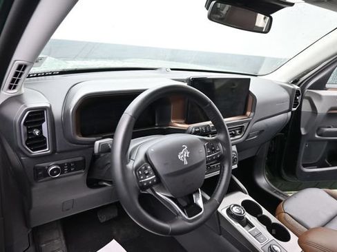 Used 2025 Ford Bronco Sport Outer Banks w/ Outer Banks Tech Package+ AWD/4WD image 13