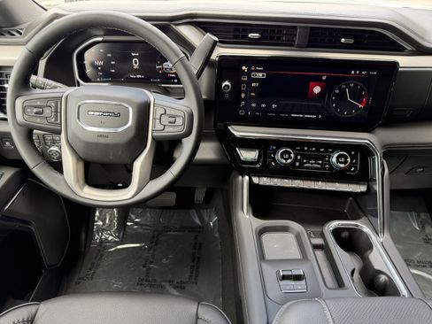 New 2026 GMC Sierra 2500 Denali w/ Denali Reserve Package AWD/4WD image 31