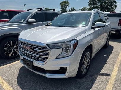 Used 2024 GMC Terrain Denali w/ Denali Premium Package
