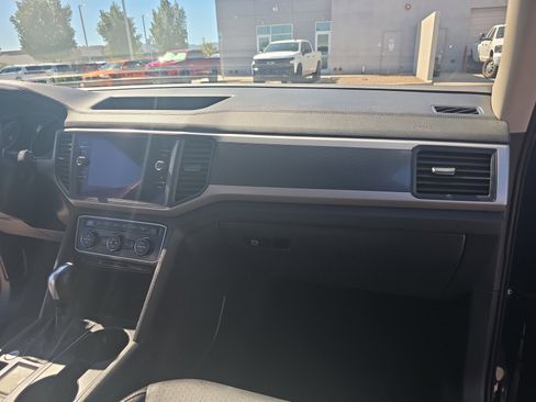 Used 2021 Volkswagen Atlas SE w/ Panoramic Sunroof Package image 20