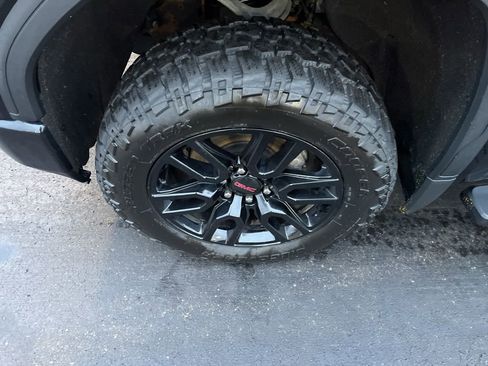 Certified 2021 GMC Sierra 1500 Elevation w/ LPO, Elevation Black Package image 13