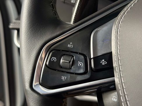 Used 2025 Chevrolet Corvette Z06 RWD image 37