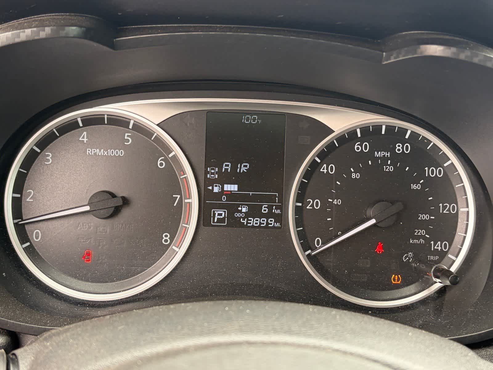 Used 2020 Nissan Versa S FWD image 14