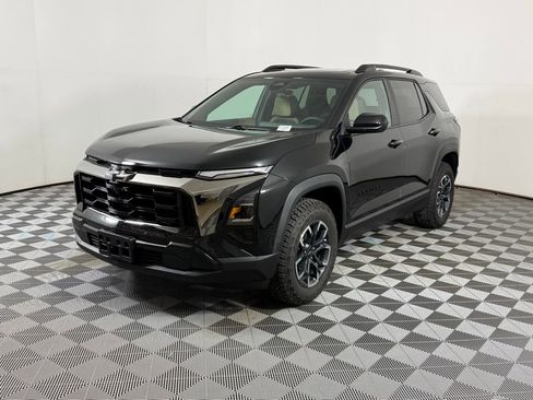 Used 2025 Chevrolet Equinox ACTIV w/ Convenience Package III image 8