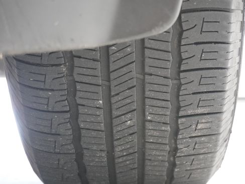 Used 2023 Nissan Rogue SV FWD image 25