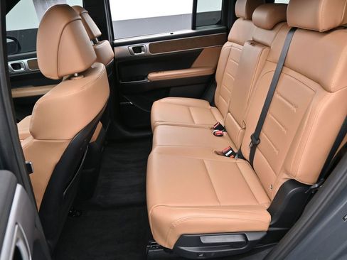 Used 2024 Hyundai Santa Fe Limited FWD image 29