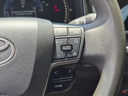 Used 2025 Toyota Camry LE FWD image 21