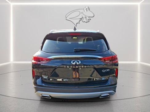 Used 2020 INFINITI QX50 Luxe w/ Cargo Package image 4