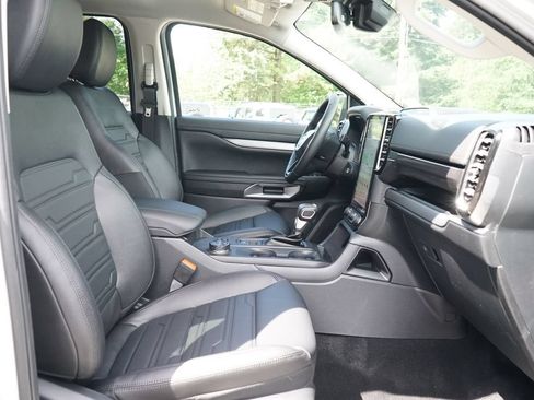 New 2026 Ford Ranger Lariat w/ Black Appearance Package AWD/4WD image 9