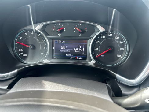 Used 2021 Chevrolet Equinox LT image 18