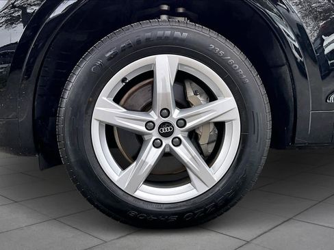 Used 2021 Audi Q5 Premium w/ Convenience Package image 10