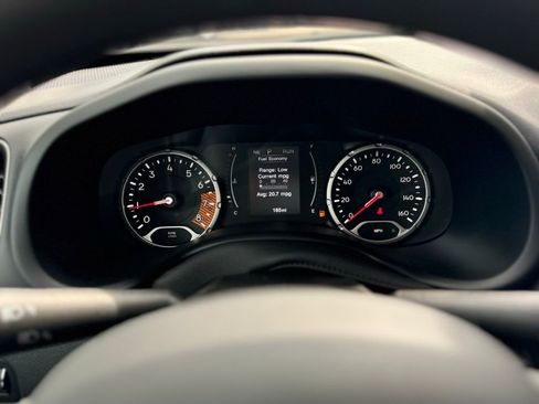 New 2023 Jeep Renegade Latitude image 52