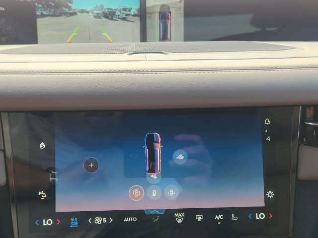 New 2027 Lincoln Navigator Black Label AWD/4WD image 20