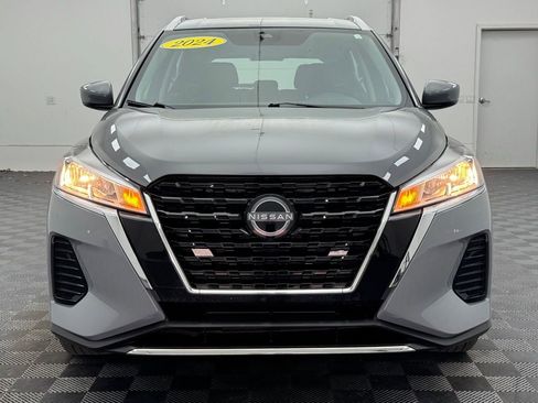 Used 2024 Nissan Kicks SV image 10