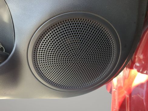 Used 2014 Nissan Versa SV FWD image 55