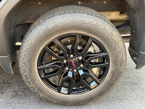 Used 2023 GMC Sierra 1500 Elevation w/ X31 Off-Road Package image 5