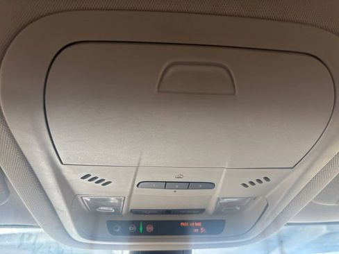 Used 2020 GMC Acadia Denali FWD image 8