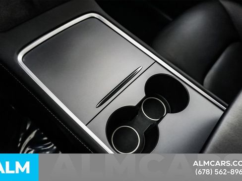 Used 2025 Tesla Model Y Long Range image 41