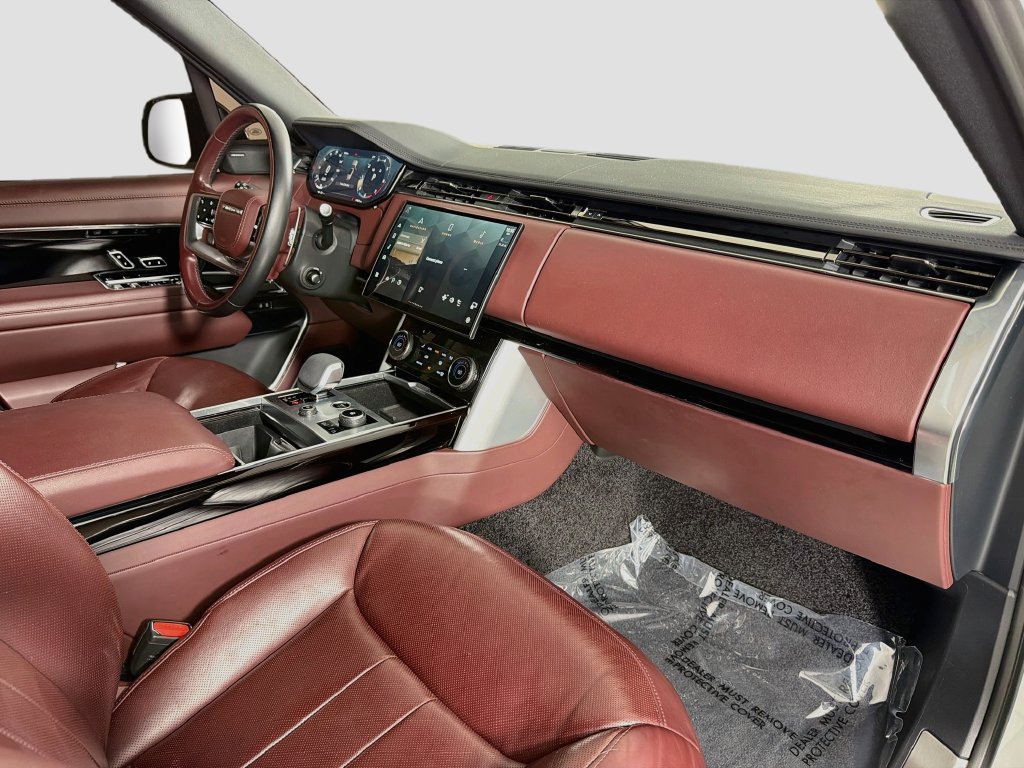 Certified 2023 Land Rover Range Rover SE AWD/4WD image 32