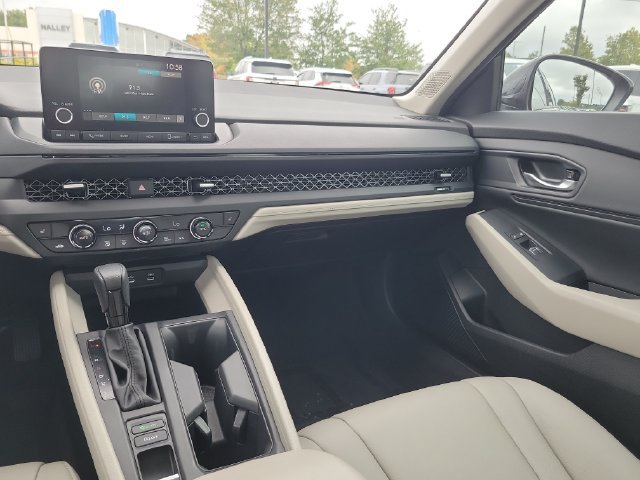 Used 2024 Honda Accord EX image 29