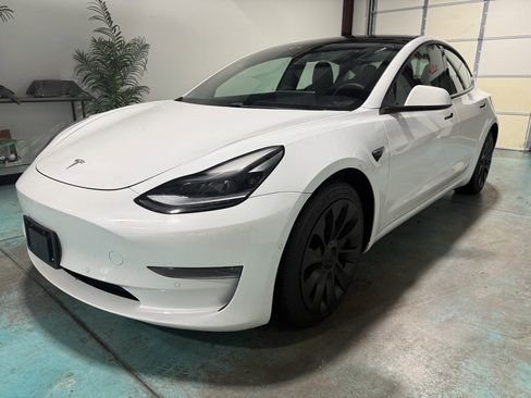 Used 2021 Tesla Model 3 Long Range image 3