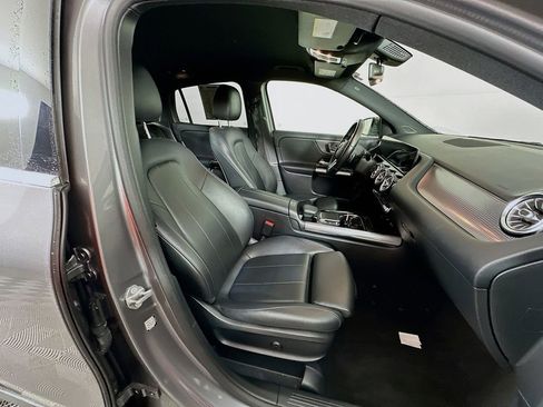 Used 2021 Mercedes-Benz GLA 250 4MATIC w/ Premium Package image 34