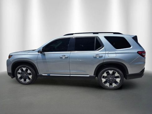 New 2026 Honda Pilot Touring image 6