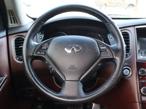 Used 2015 INFINITI QX50 Journey w/ Premium Package image 18