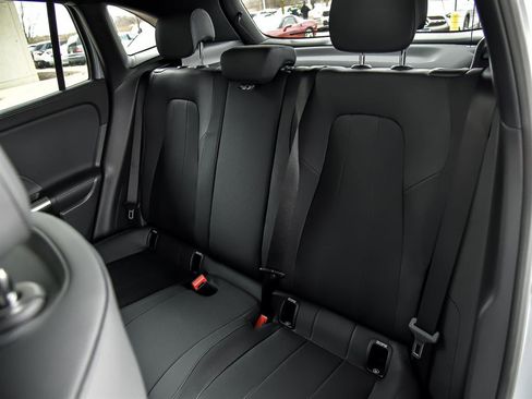 Certified 2025 Mercedes-Benz GLA 250 GLA 250 4MATIC image 16