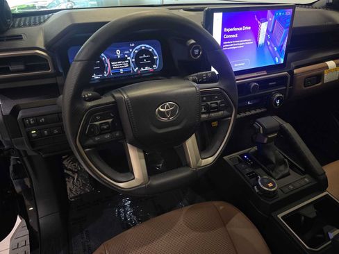 Certified 2026 Toyota 4Runner Limited AWD/4WD image 2