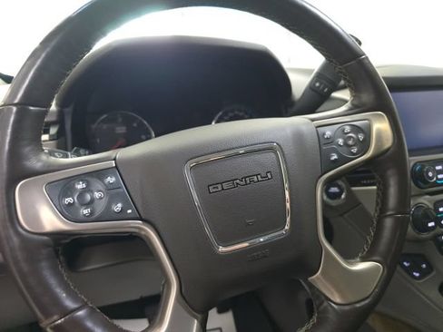 Used 2017 GMC Yukon Denali w/ Open Road Package AWD/4WD image 20