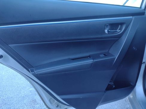 Used 2016 Toyota Corolla S Premium image 14