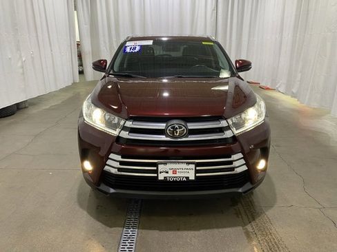 Certified 2018 Toyota Highlander Limited image 9