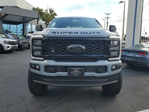 New 2026 Ford F250 Lariat w/ Black Appearance Package image 3