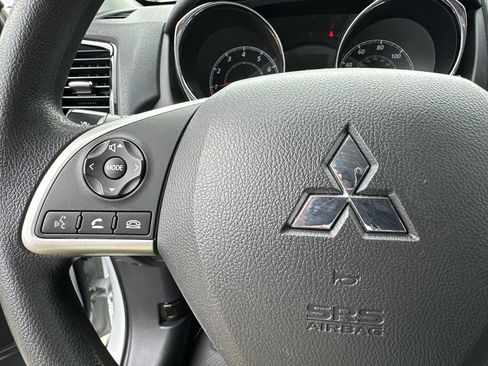 Used 2020 Mitsubishi Outlander Sport ES FWD image 25