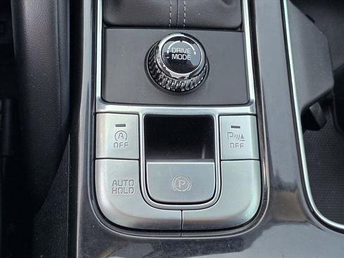 Used 2020 Kia Telluride LX image 17