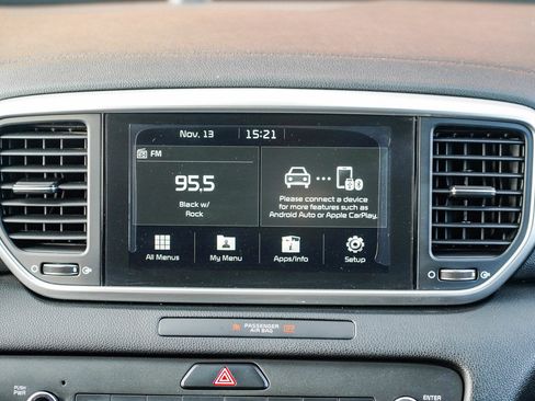 Used 2021 Kia Sportage S image 16