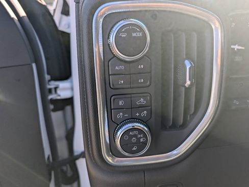 Used 2022 GMC Sierra 2500 Denali w/ Denali Ultimate Package image 17